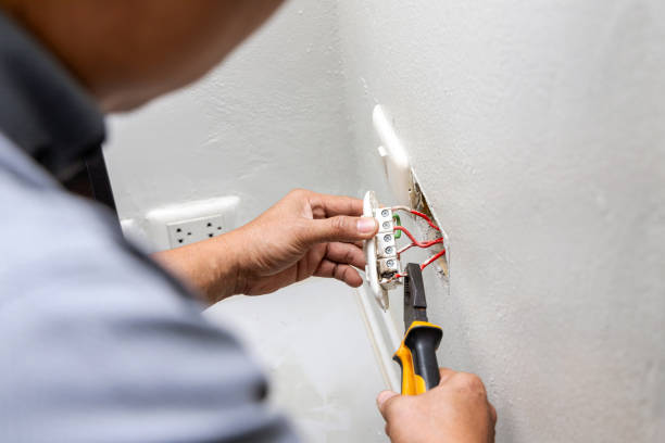 Best Licensed Electrician  in Melrose Park, IL